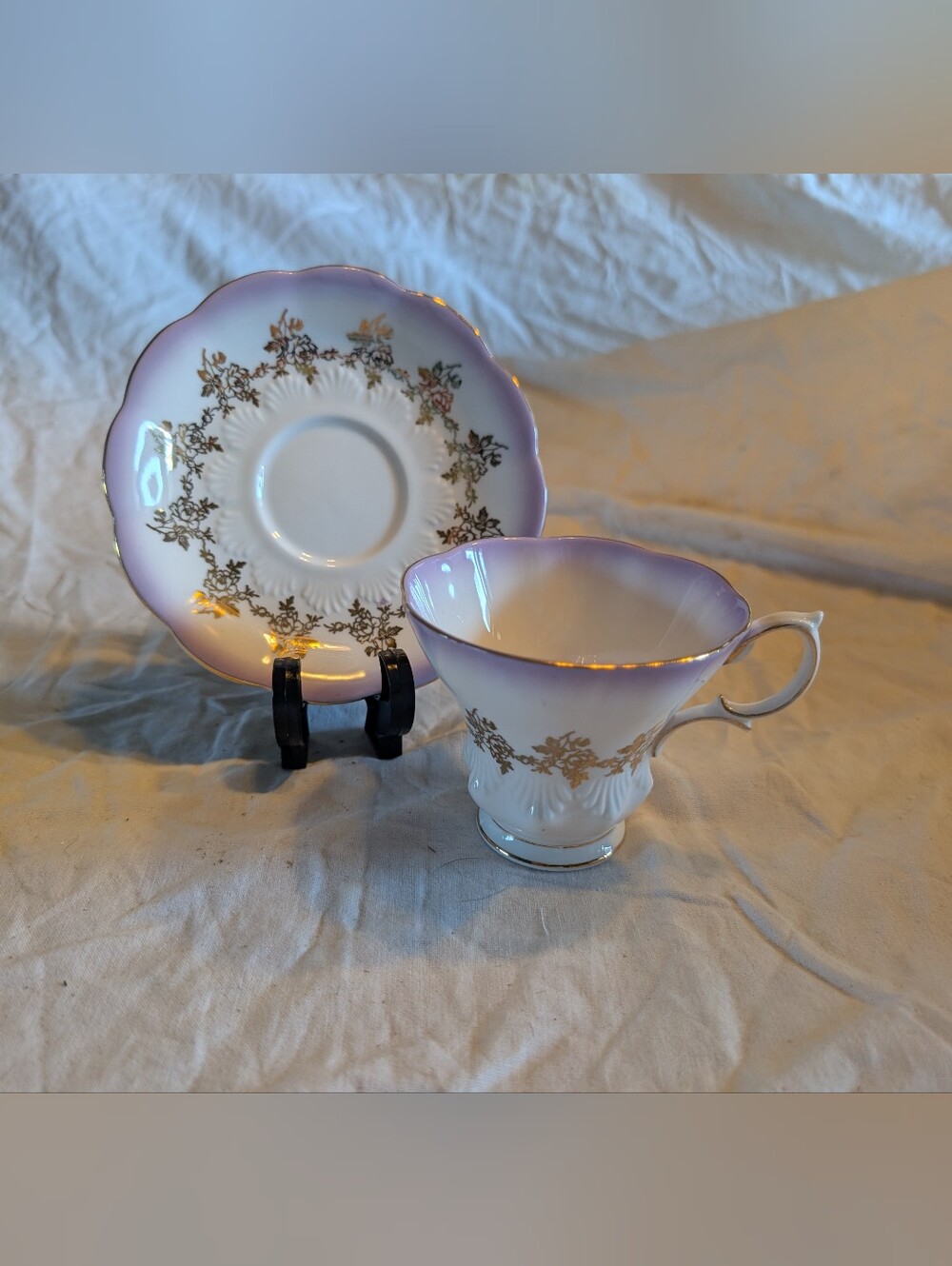 2/40$ Royal Albert Purple Rim Gold Floral Tea Cup and Saucer